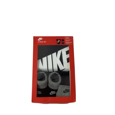 Nike Newborn Apparel 3-piece set 6-12 months old