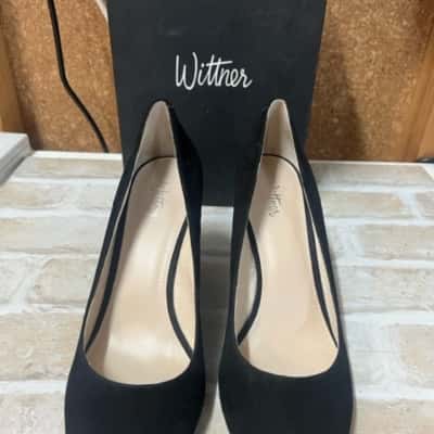 Wittner black heels 