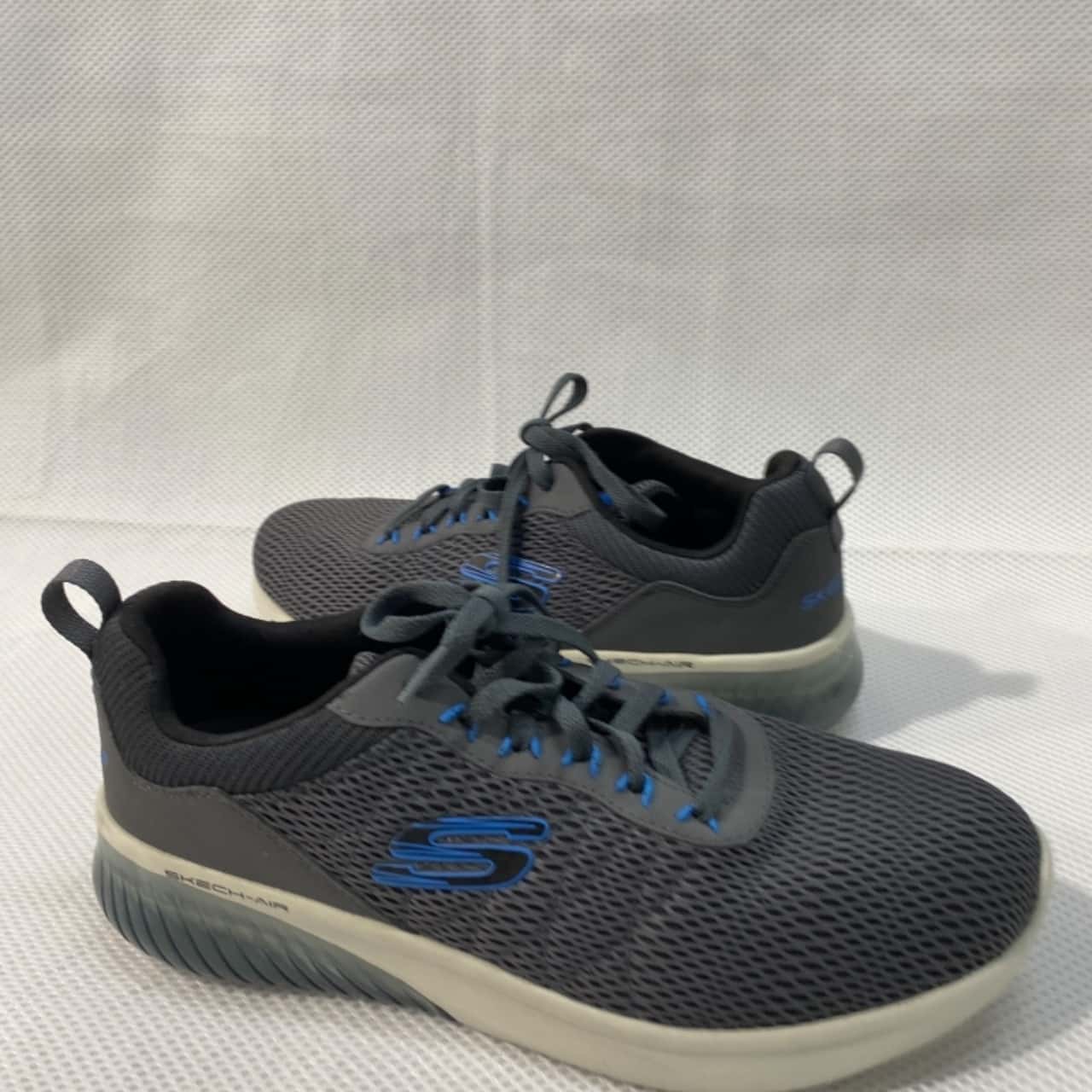 mens skechers size 10