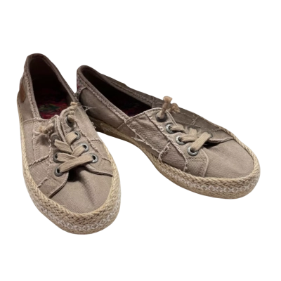  Women’s Blowfish Size 6 Lace-up Sneakers Beige 