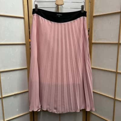 New With Tags RANDOM Women’s  Size 12 Midi Skirt / Pleated Skirt Black  / Pink RRP: $189.00  