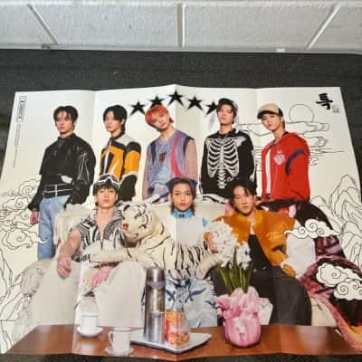 Official folded poster from the K-pop group Stray Kids' third album, 5-Star, the album was released on June 2, 2023,the poster features all eight members of the group(B15)