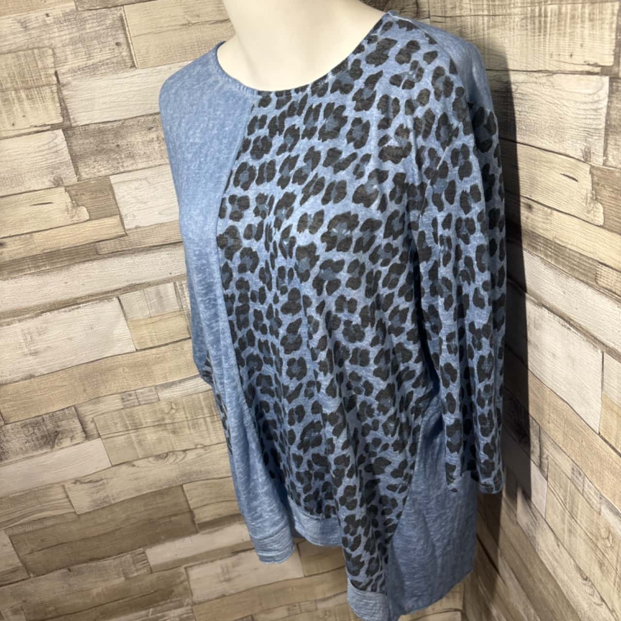 Net Threadz BNWT Threadz blue spliced 2 in one Knit (s)