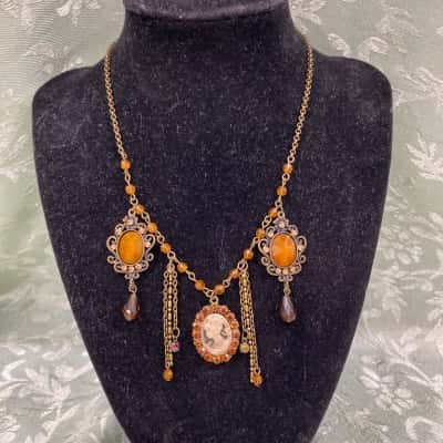  Womens Necklace Brown / Orange 
