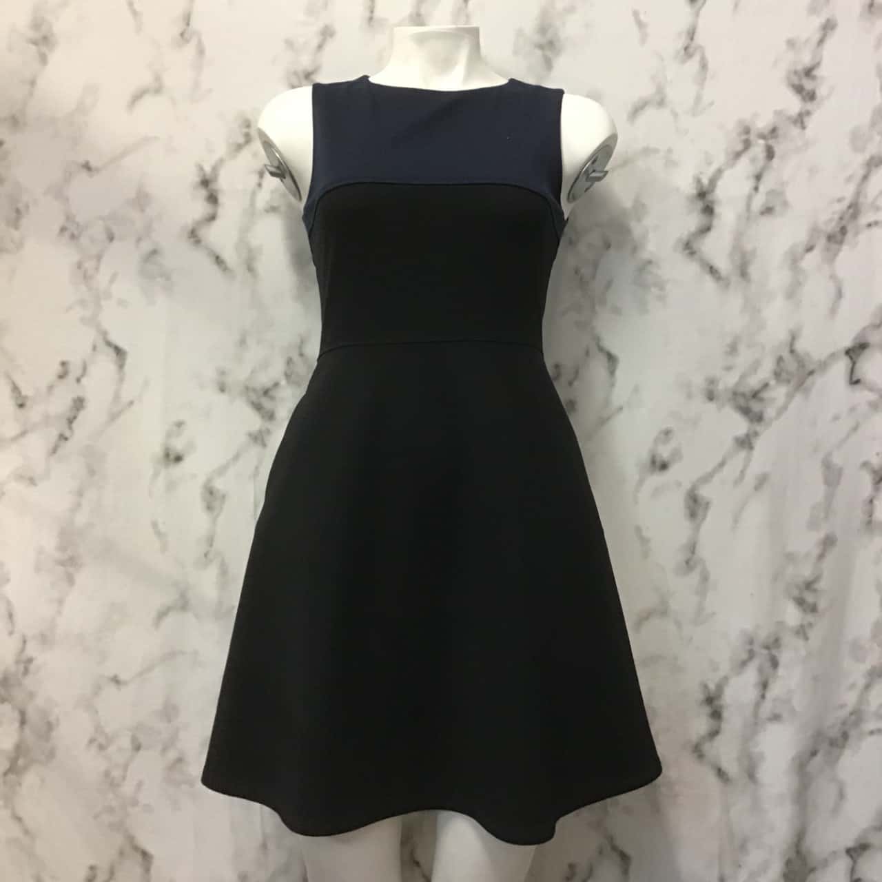 uniqlo black dress