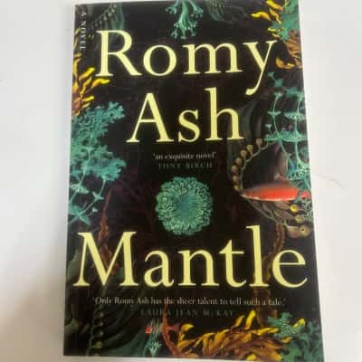 Romy Ash, Mantle 