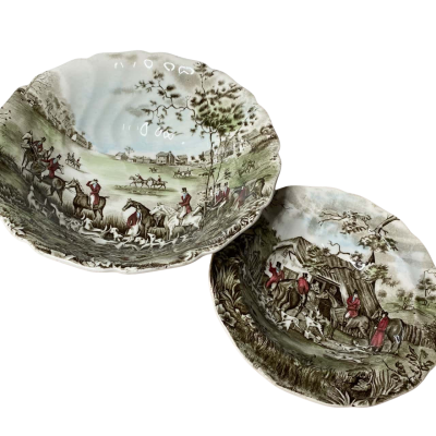 Johnson Bros 2x Decorative Bowls "Tally Ho"