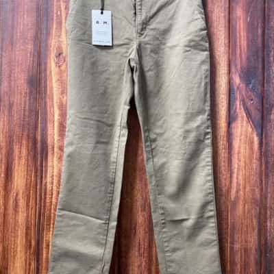 R.M. Williams Womens  Size 29 Chinos Beige  new 