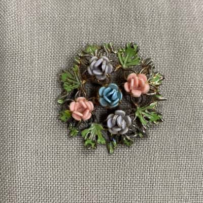  Womens Vintage Wreath Brooch