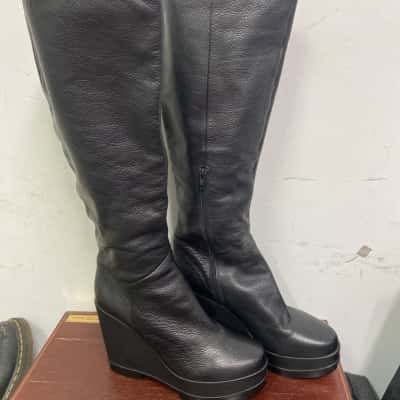  Benedict   Size 40 Boots Black  