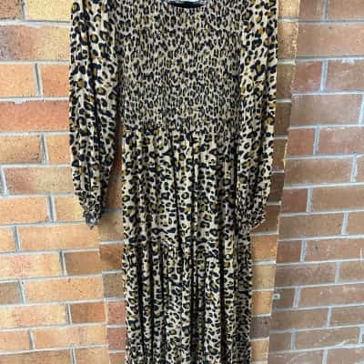 Ebby And I Womens  Size 10 Midi Dress Animal print 