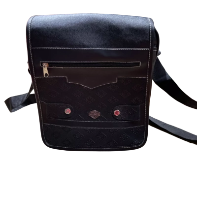  Women’s Cross Body Bag / Messenger Bag 