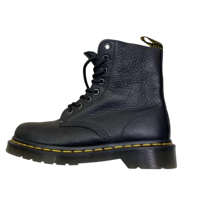Dr Martens Unisex  Boots Size 5 Men size 6 Women