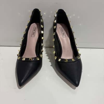 Pink Inc Womens  Sierra Heel in Black Leather  Size 7.5