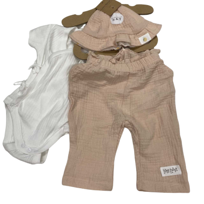 BNWT Homegrown Kids Size 0-3m Pink Pants/Hat & White Onesie Set  