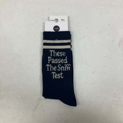 Typo Men’s ‘These Passed The Sniff Test’ Socks Size M/L*