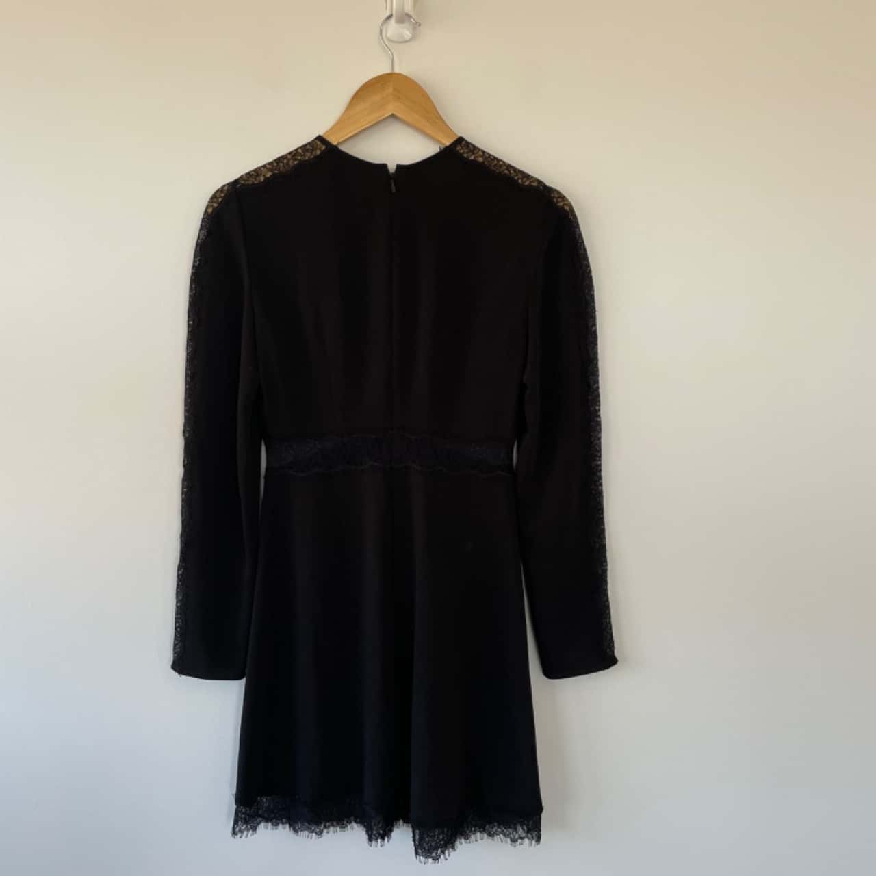 RRP: $420 Zimmermann Black Lace Shift Mini Dress Size 8/S(s) RRP: $420 Zimmermann Black Lace Shift Mini Dress Size 8/S(s)