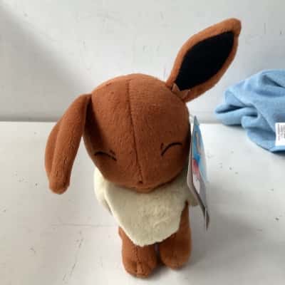 NEW- Pokemon Eevee plush doll 