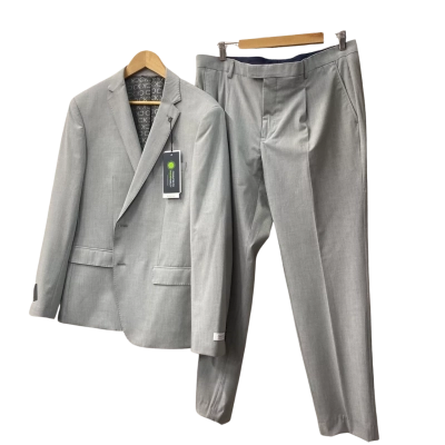 Calvin Klein Mens  Size 112Reg Grey Suit Jacket & Pants