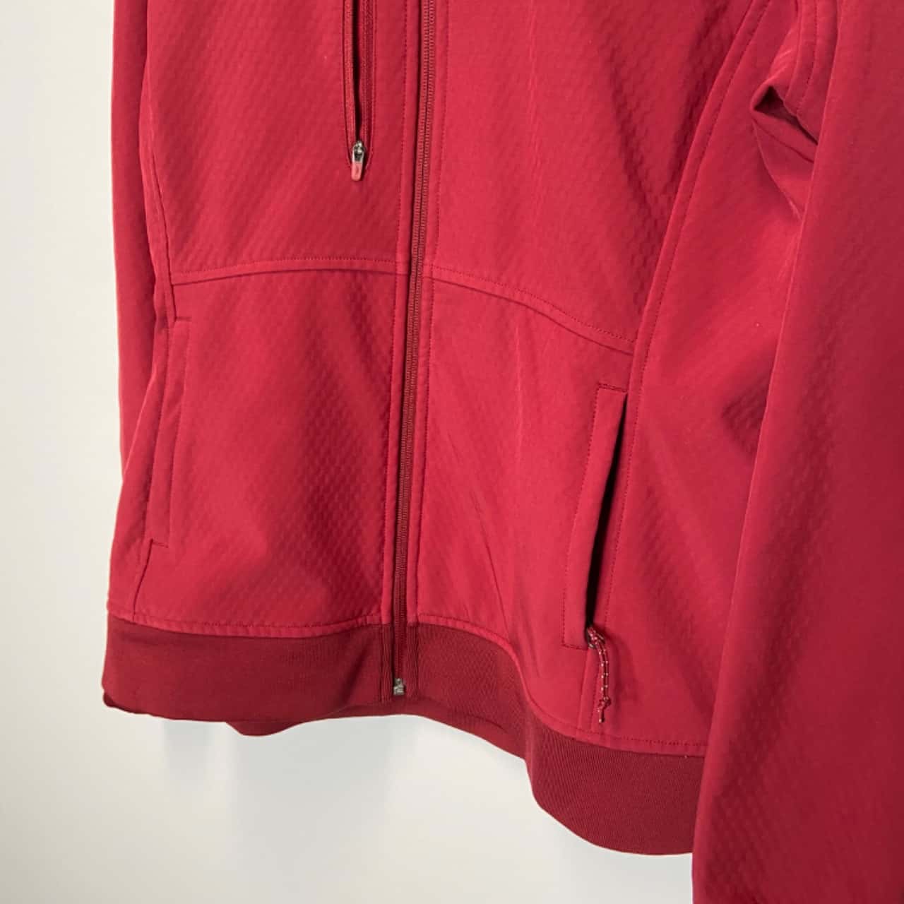 Kathmandu Womens Size 12 Front Zipper Hoodie Maroon (s)