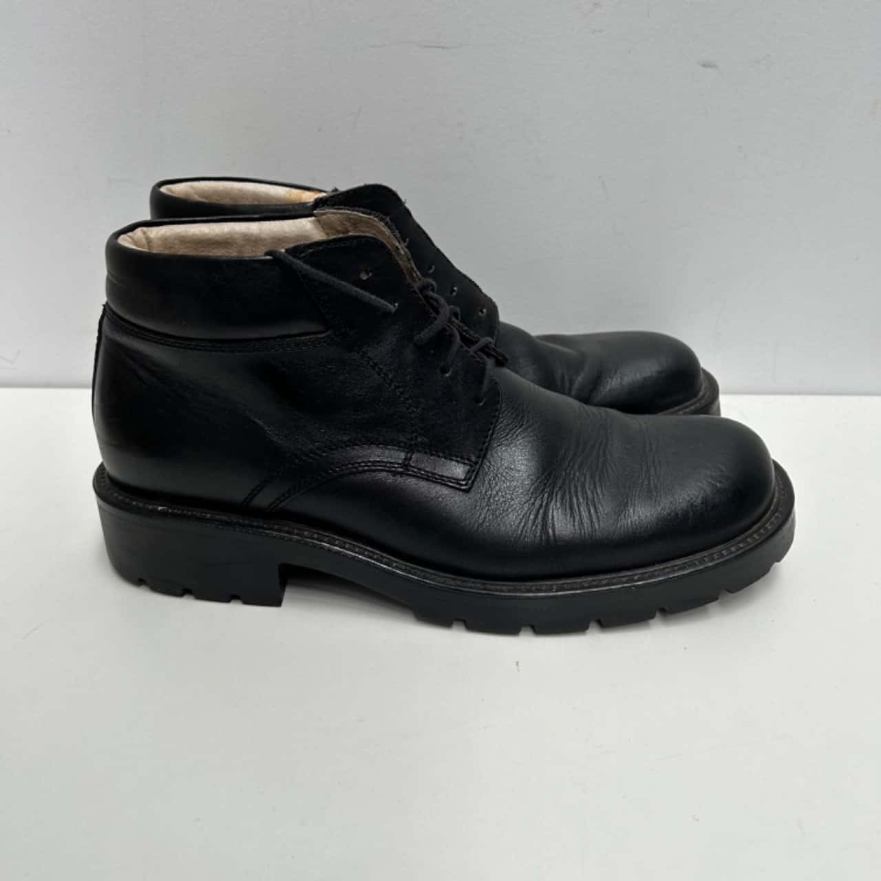 J.Crew Mens Black leather boots size 9.5 (s)