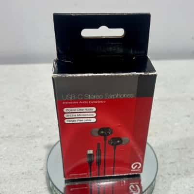 USB-C Stereo Earphones w/inline microphone