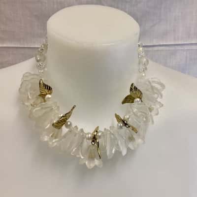  Womens Necklace & Earrings Gold / Frosted White 