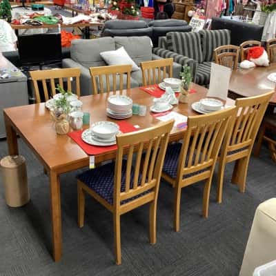 Rectangle Wooden Dining Table with 6 Chairs 