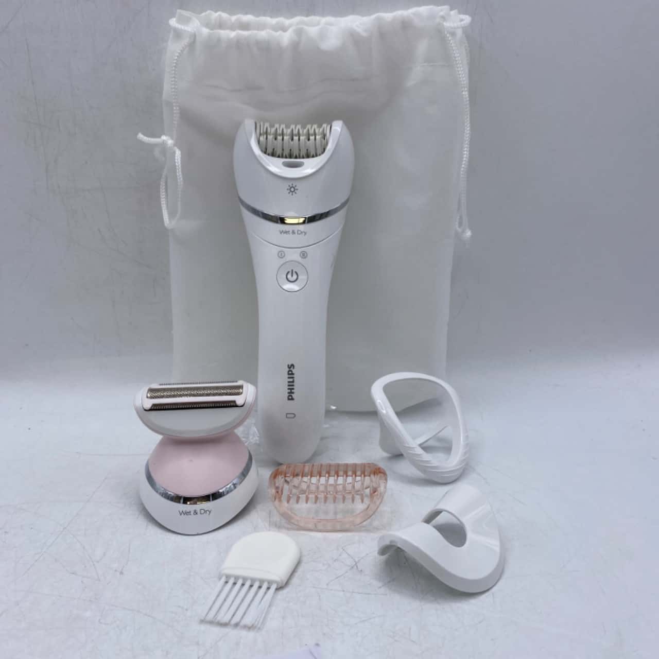 Philips Epilator Wet & Dry includes Shaver Attachment in Carry Bag