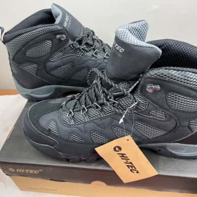  Mens  hi tec Size 13 work Boots Black  
