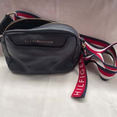 Tommy Hilfiger Womens Cross Body Bag Blue / Red 