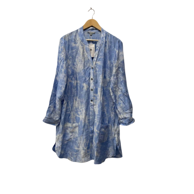 Nouvelle Woman Pocket Front Size 16 Long Sleeve Shirt Blue Cloudy Vision 
