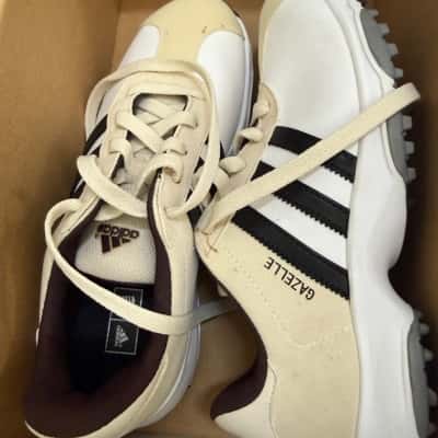 Adidas Womens  Size 6 Sneakers Black  / Off White / White(B19)
