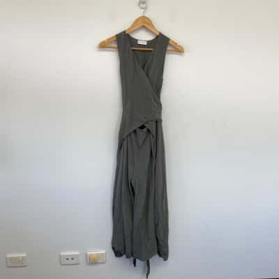 Scanlan Theodore Dark Green Sleeveless 100% Silk Jumpsuit Size 6 