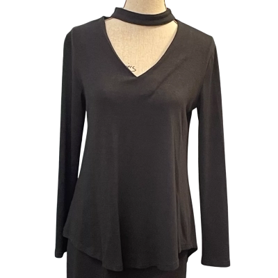 Rosebullet, Womens  Size 8 Long Sleeve Top / V-Neck Top Black  