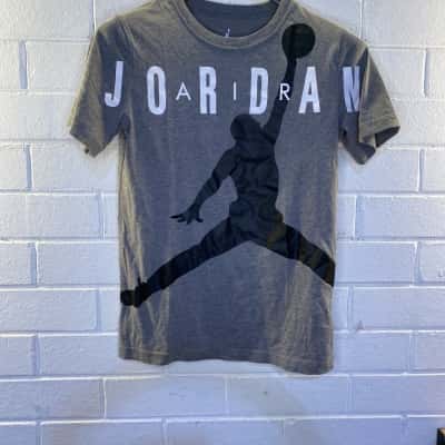 Jordan Womens  Size L T-shirts Grey 