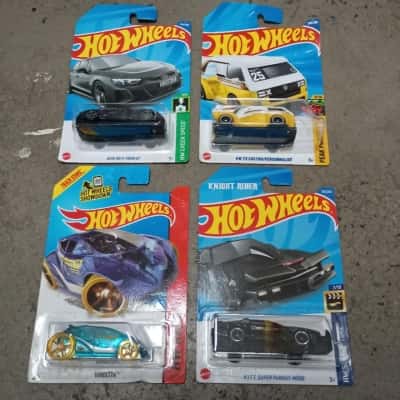Hot Wheels Assorted x 4