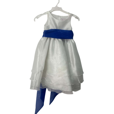 Sophie young design Size 4 Dress White with blue ribbon and removable bow