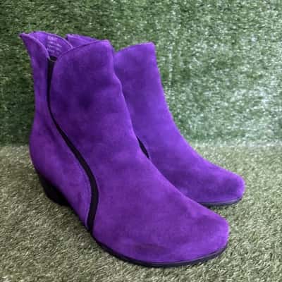 Taking Shape Purple Suede Boots Size 41