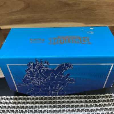 Pokemon Sword & Shield Battle styles Trading Card Game. Boxed. (B24)