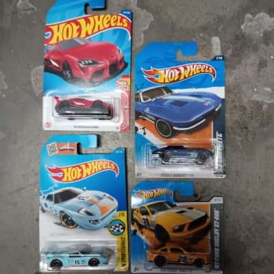 Hot Wheels Assorted x 4