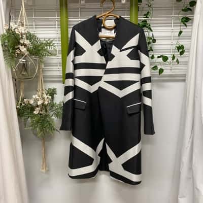 C&M Camilla and Marc Womens  Size 10 Open Jacket Black  / White 