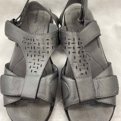 Homyped Women's  Size 9 Sandals Grey 