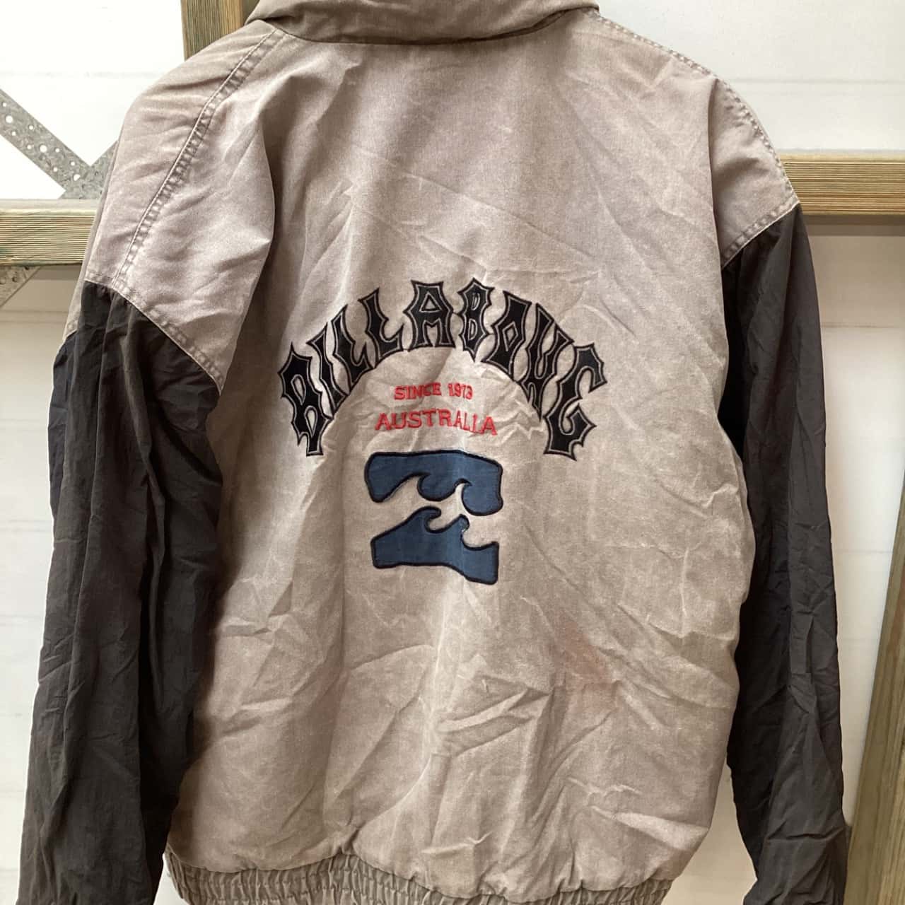 Billabong Vintage Mens Size L Front Zipper jacket(s)