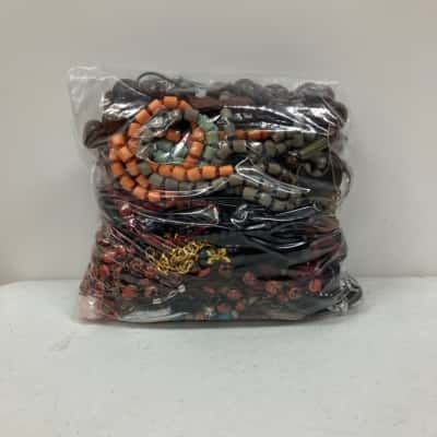 Women’s COSTUME JEWELLERY Assorted Bulk Lot