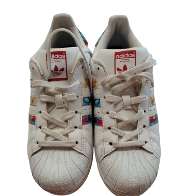 Adidas Womens  Size 7 White Shoes