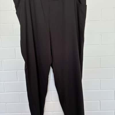 BNWT  TS  Size 22  Black  