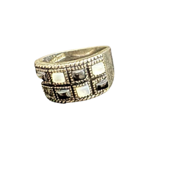  Womens Ring Black  / Pearl  inserts/  925 Silver 
