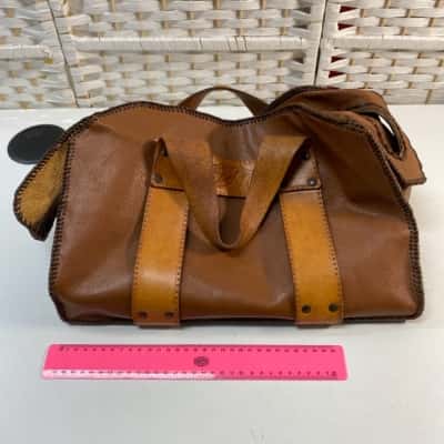 Women’s leather bag