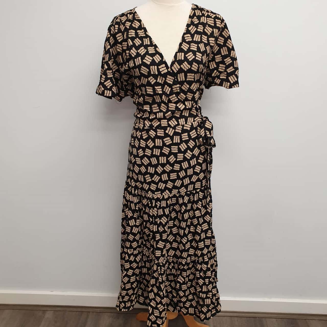 CARAMEL GEO dress